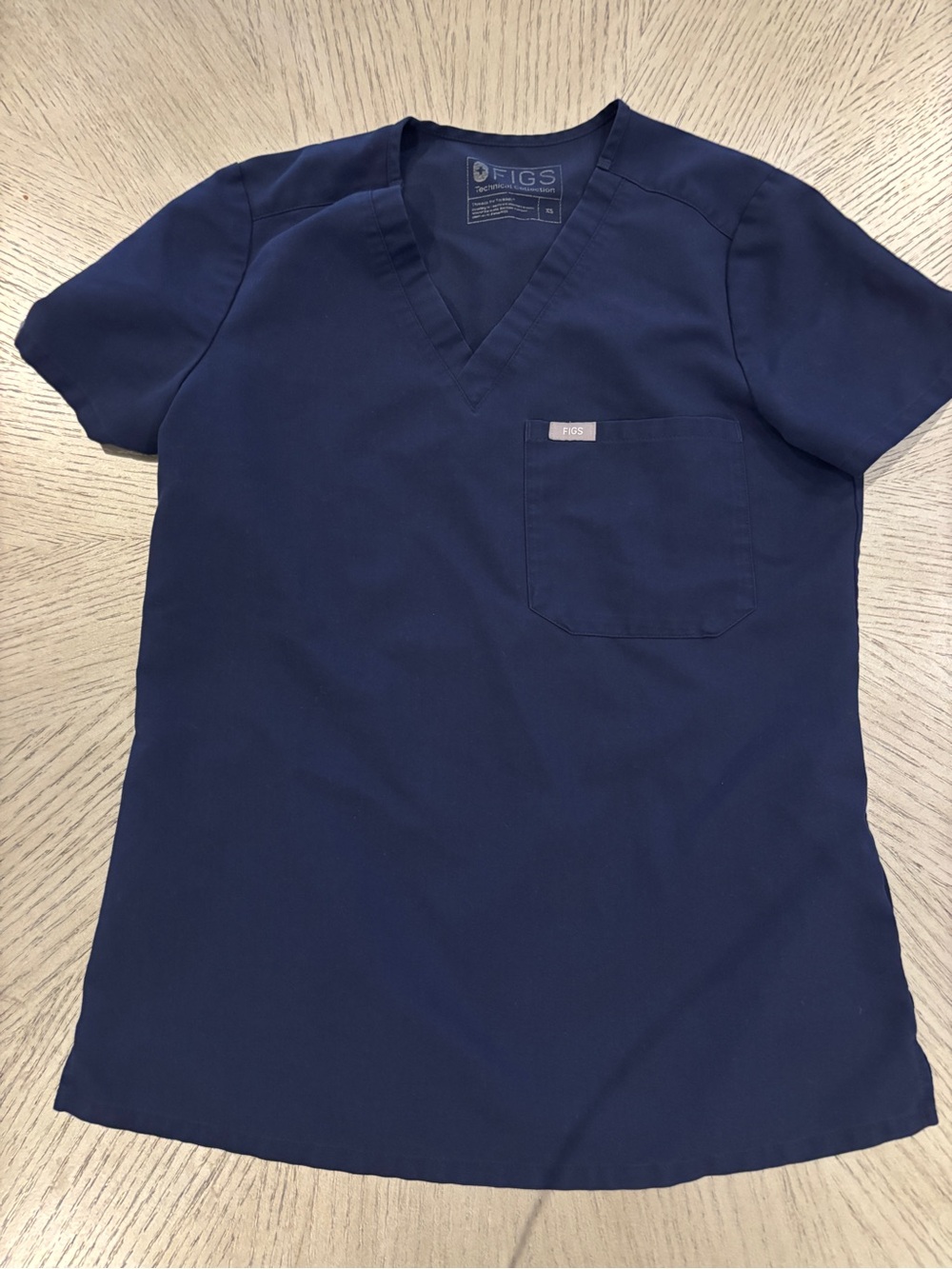 FIGS Technical Collection One Pocket Scrub Top XS Classic V-Neck EUC